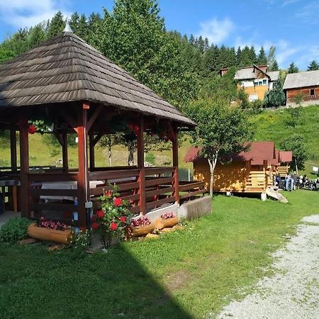 Apartamento Casuta Pietrosul Rodnei Borşa Exterior foto